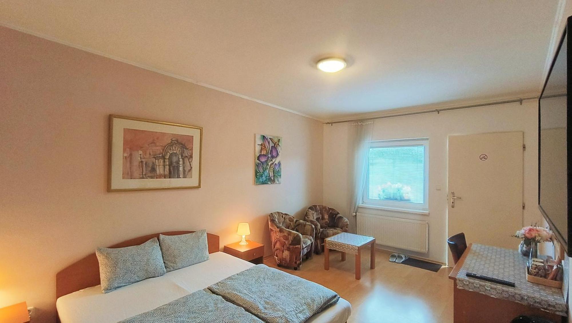Cozy Room With Garden In Bratislava Exterior photo